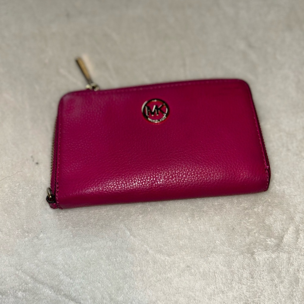 Michael Kors Magenta Wallet